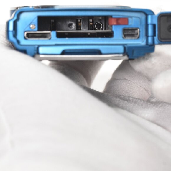 Olympus Stylus Tough 3000 Digital Camera 12.0MP 3.6x Opt Zoom HD Video 32GB SD - Picture 10 of 16